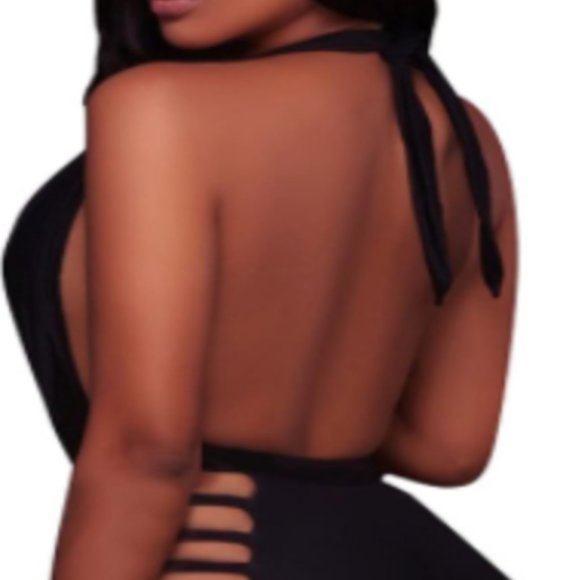 Super Sexy Plunge Halter Monokini - Picture 3 of 8